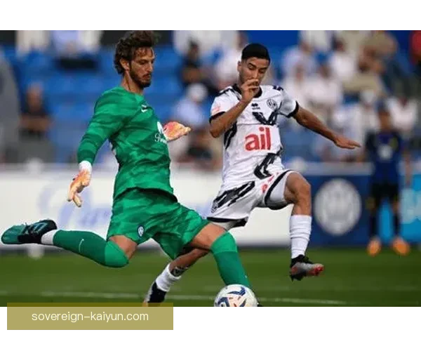 莫利纳在本赛季右路表现稳健，成为球队进攻的重要助力